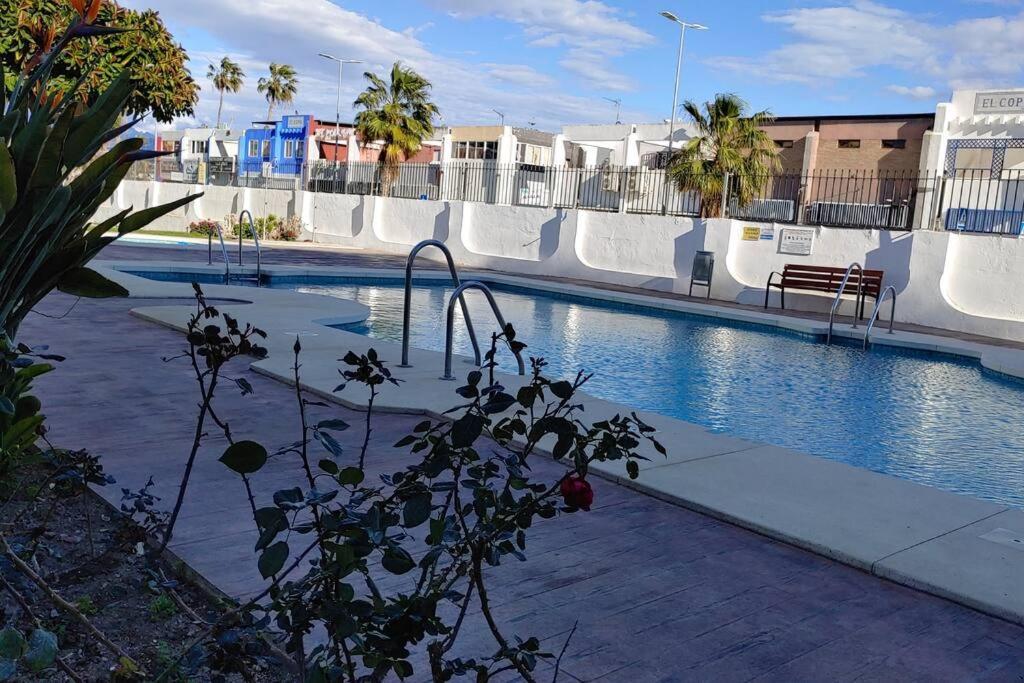 Precioso Apartamento Frente A La Playa 토레델마르 외부 사진