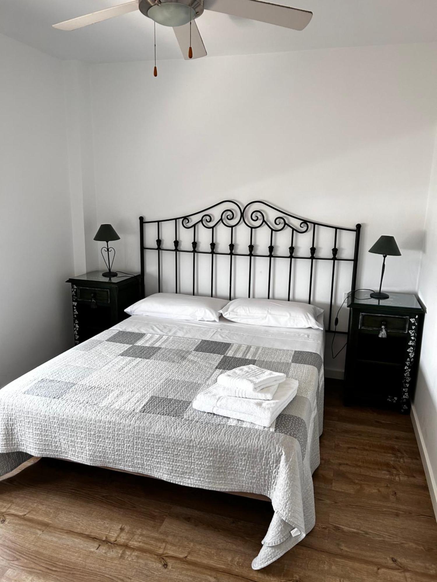 Precioso Apartamento Frente A La Playa 토레델마르 외부 사진